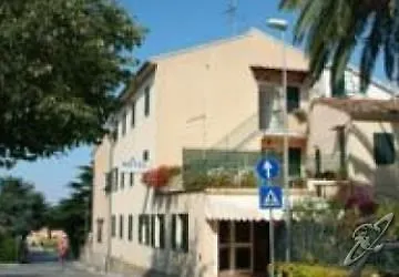 Anselmi Hotel 2*