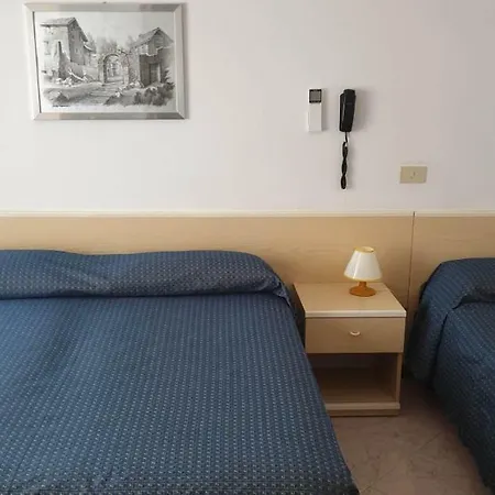 Anselmi Hotel