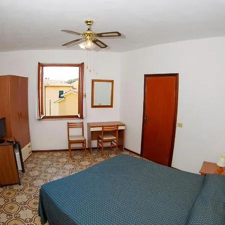 فندق Anselmi مارتْشانا مارينا