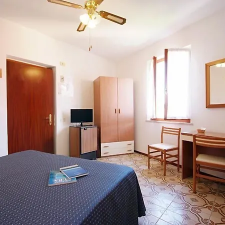 Anselmi Hotel
