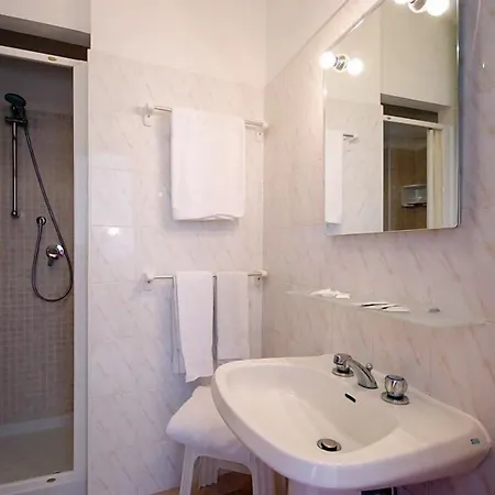 Anselmi Hotel 2*