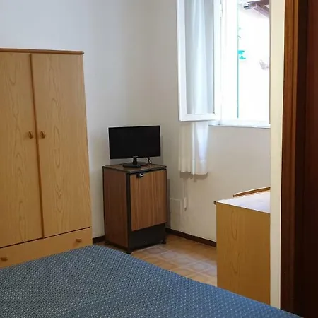Anselmi Hotel 2*