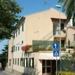 Anselmi Hotel 2*