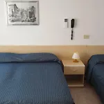 Anselmi Hotel
